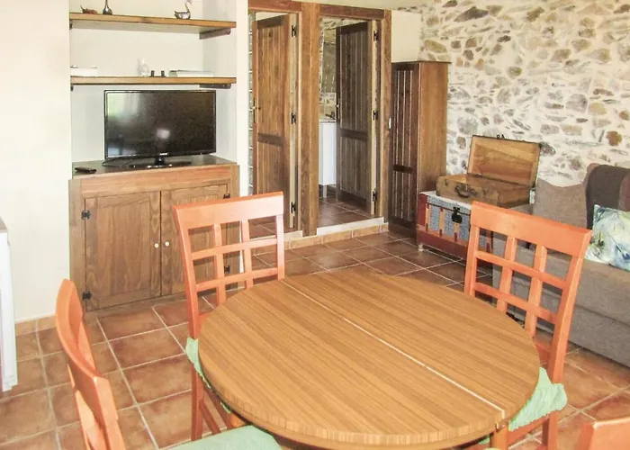 Feriehus Lovely In Aldeanue De La Sierra Aldeanueva de la Sierra