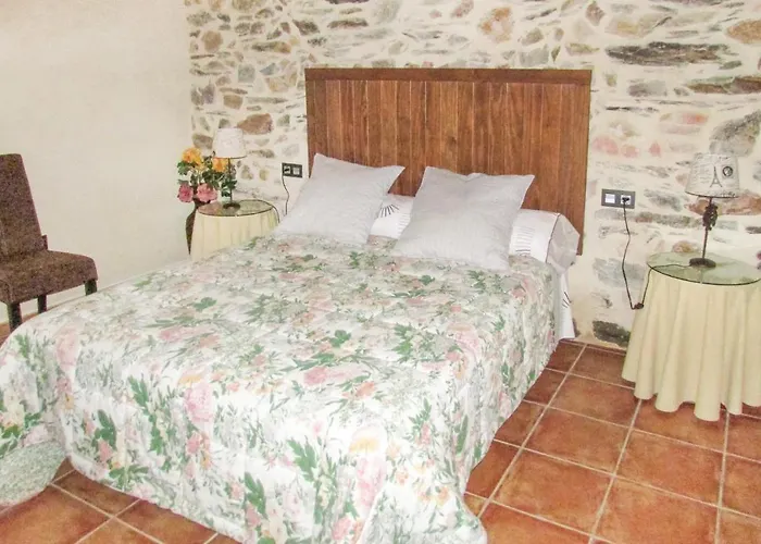 Feriehus Lovely In Aldeanue De La Sierra Aldeanueva de la Sierra